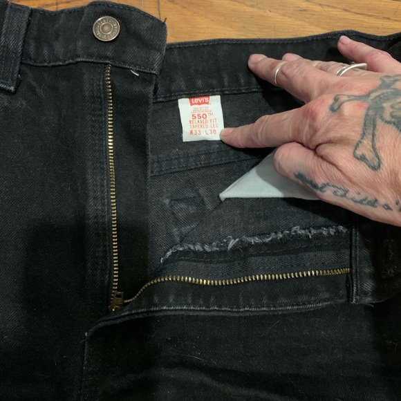 Cut off vintage Levi’s shorts - Picture 2 of 3